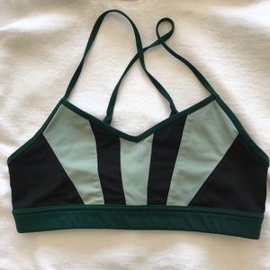 ALO Yoga  strappy sports bra